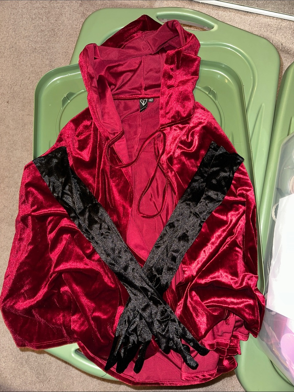 Windsor Women's Velvet Hooded Costume Cape in Burgundy with Long Black Gloves